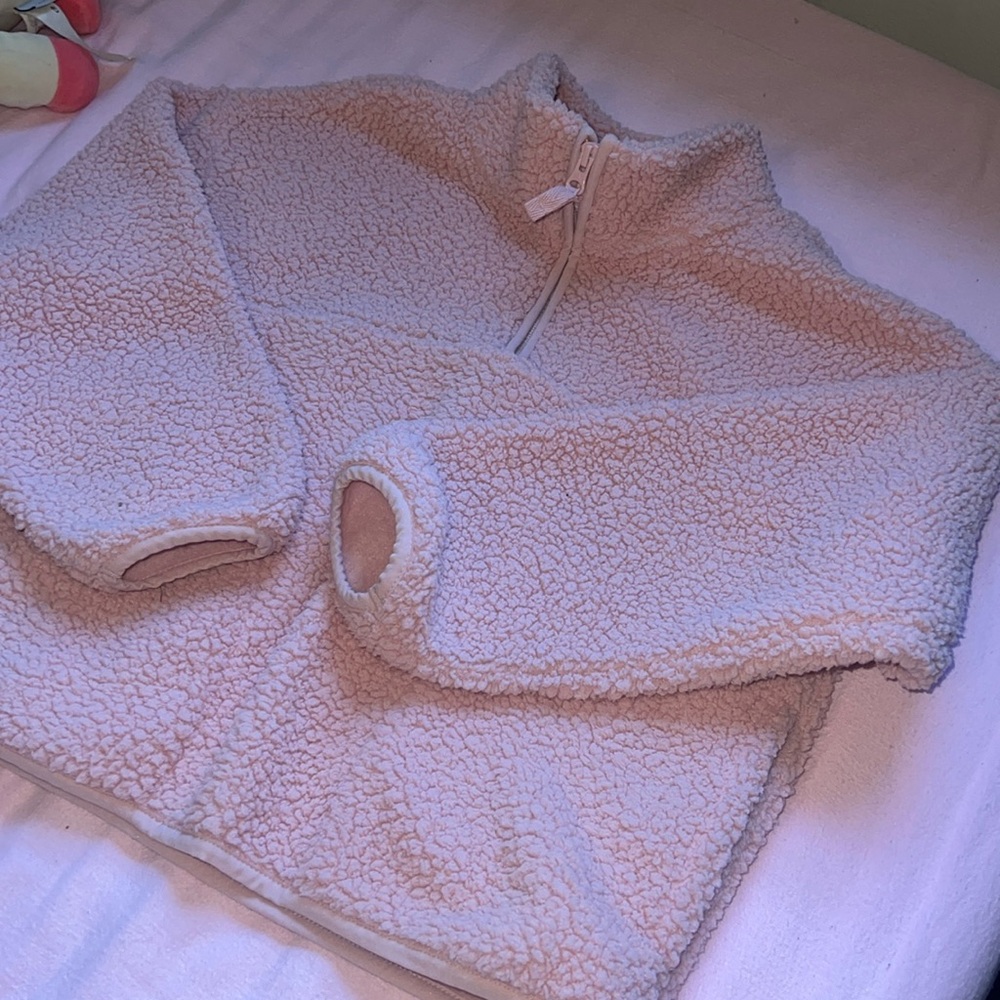 Gap Pink polar